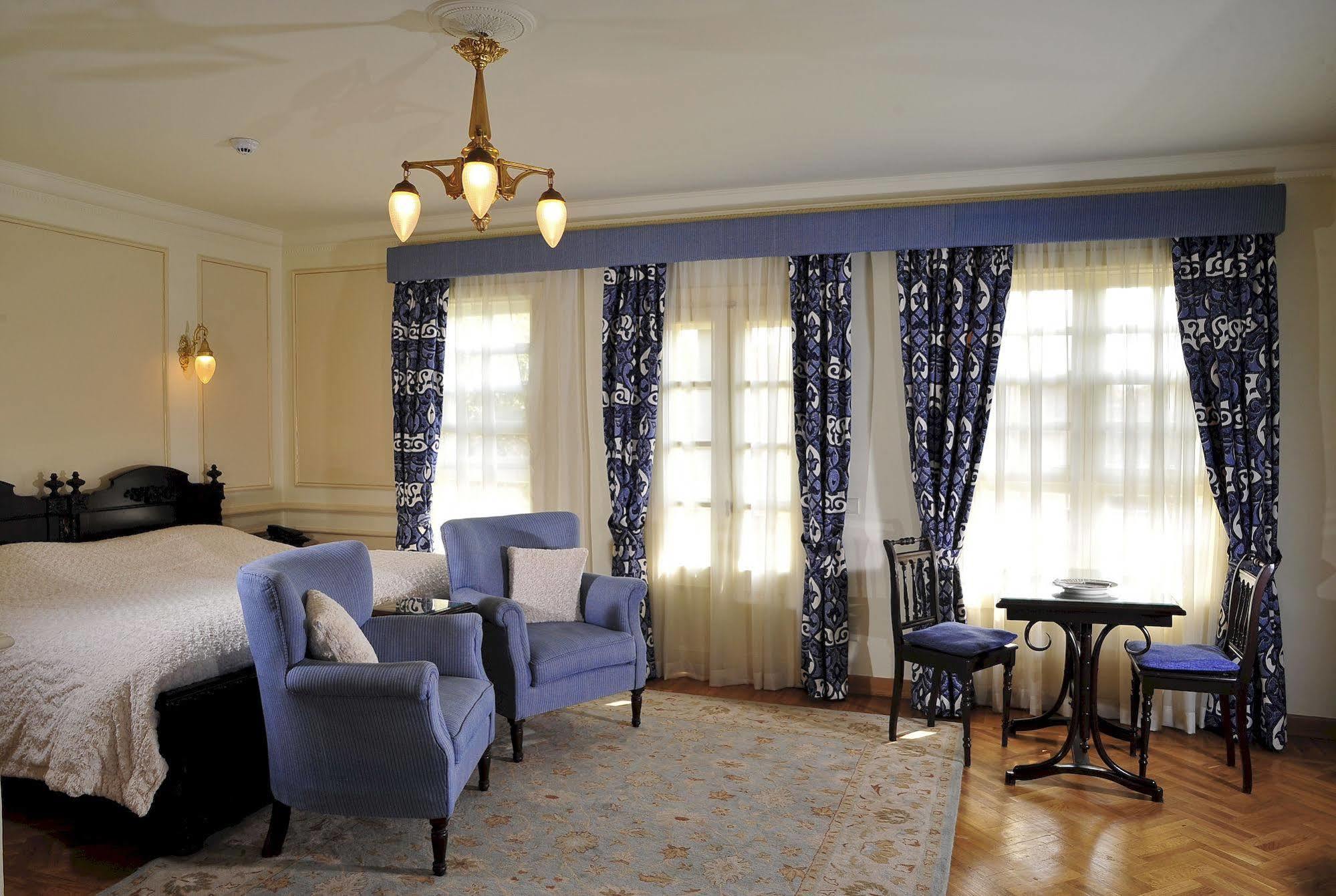 Hotel Belle Epoque