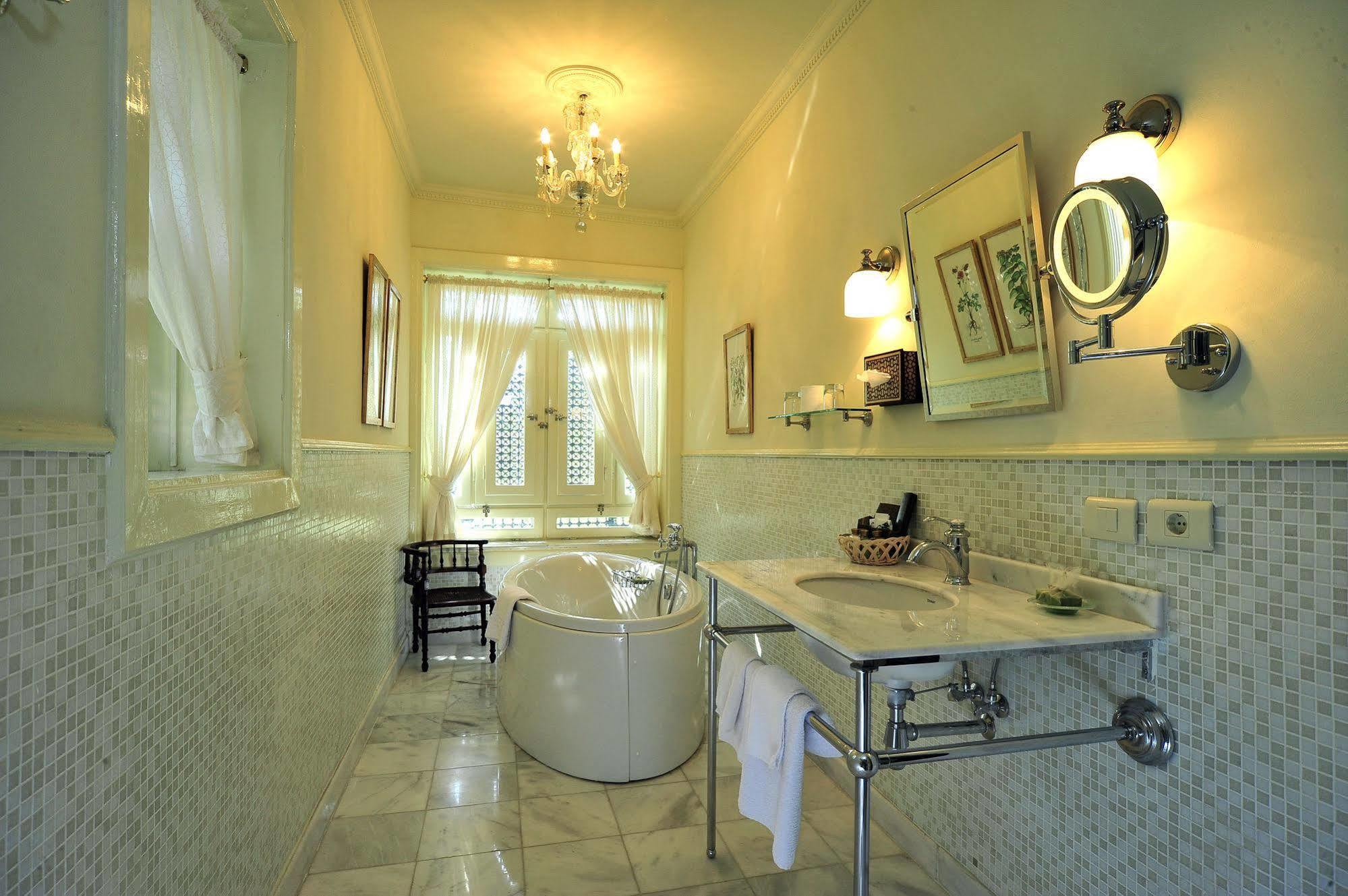 Belle Epoque Hotel 4*